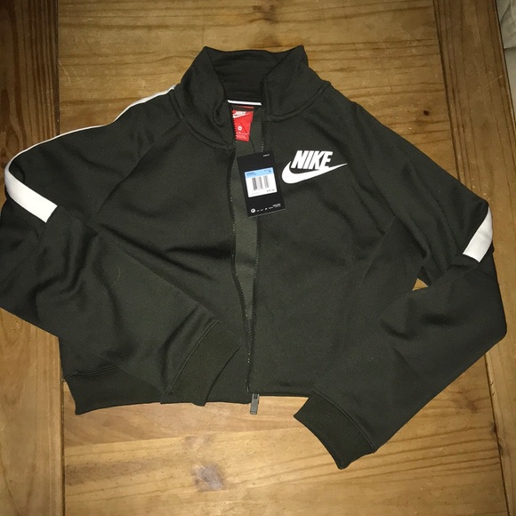 crop jacket nike